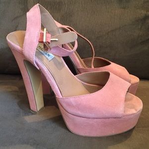 Pink suede Steve Madden platform heels